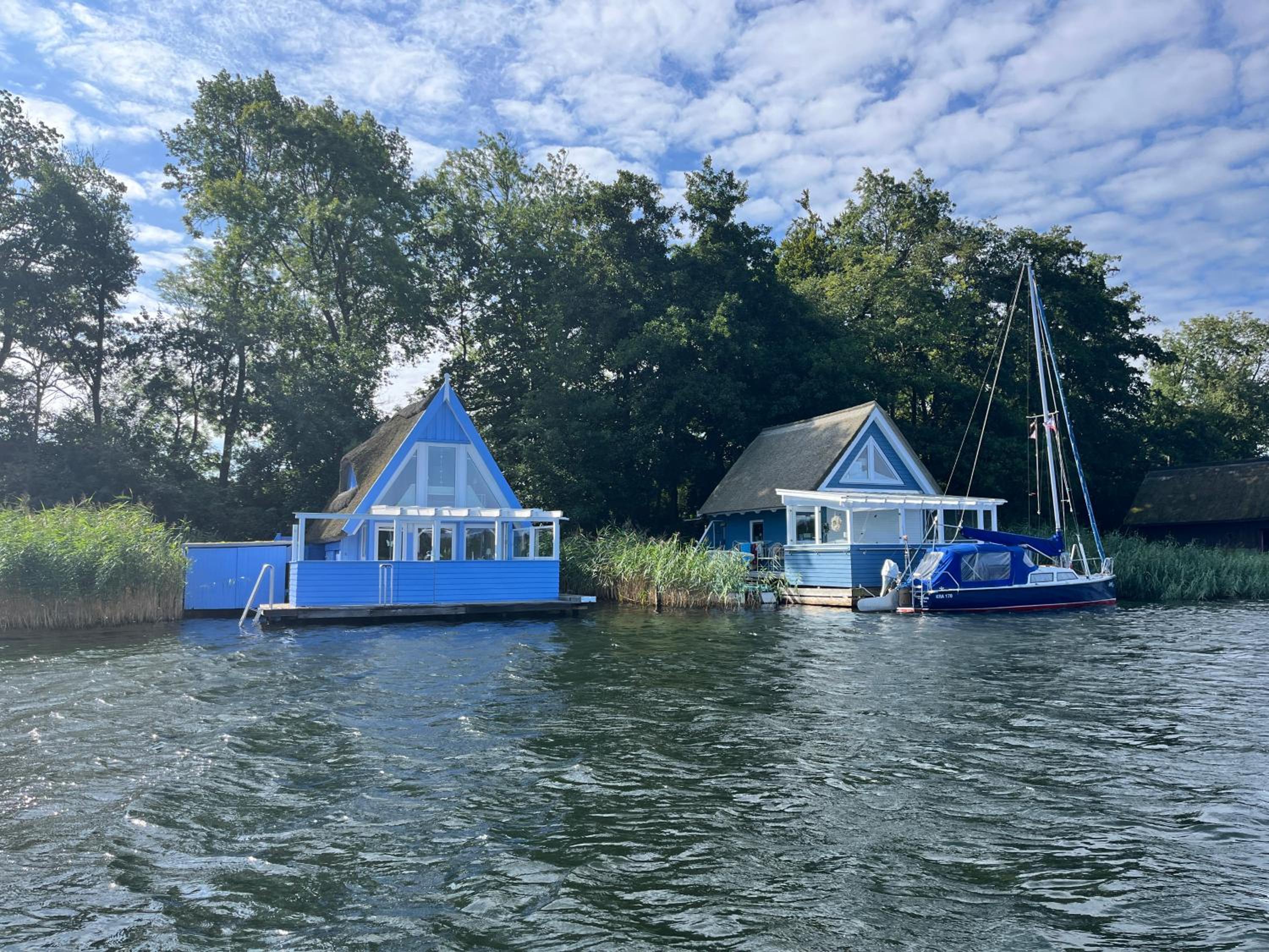 Exklusive 5 Sterne Seeresidenz, Sauna, See, Hund