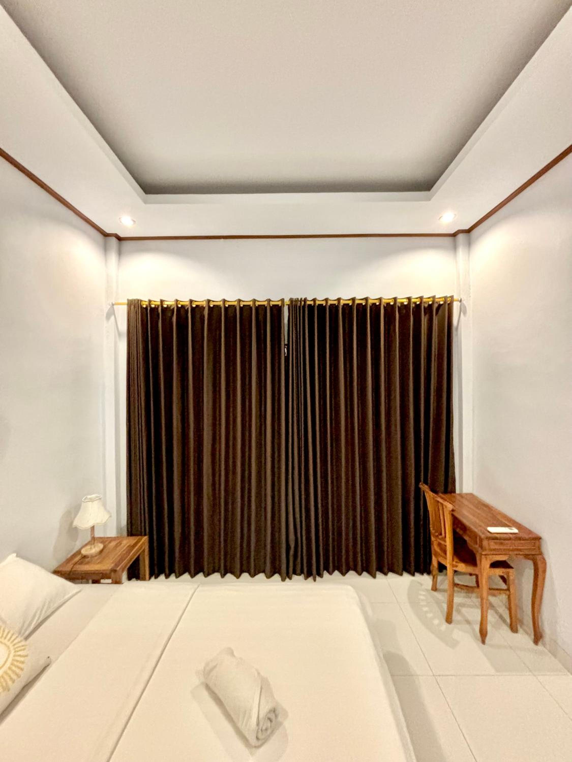 The Lima Home Stay in Canggu view 4