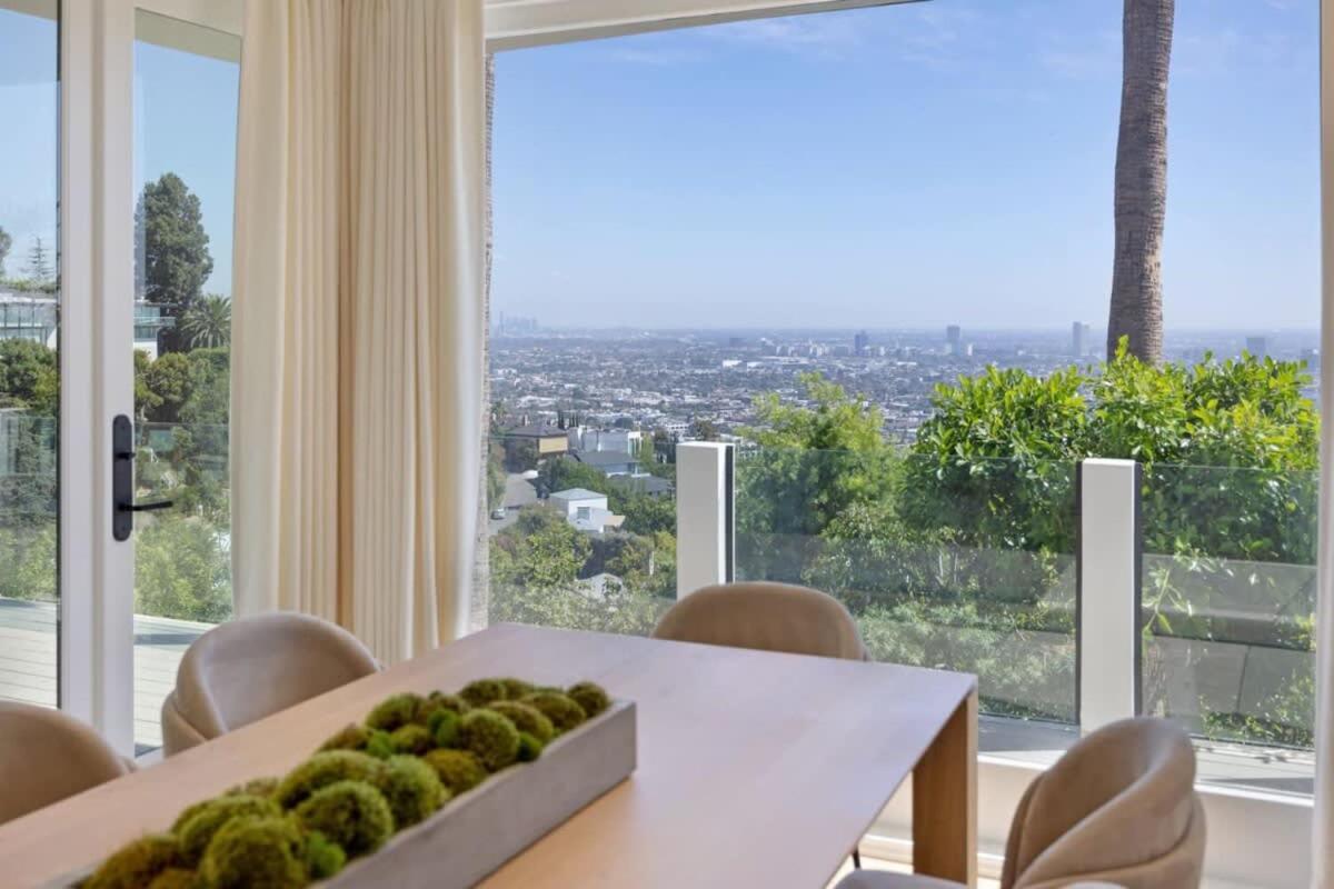 Balmain Manor by Stay Awhile Villas