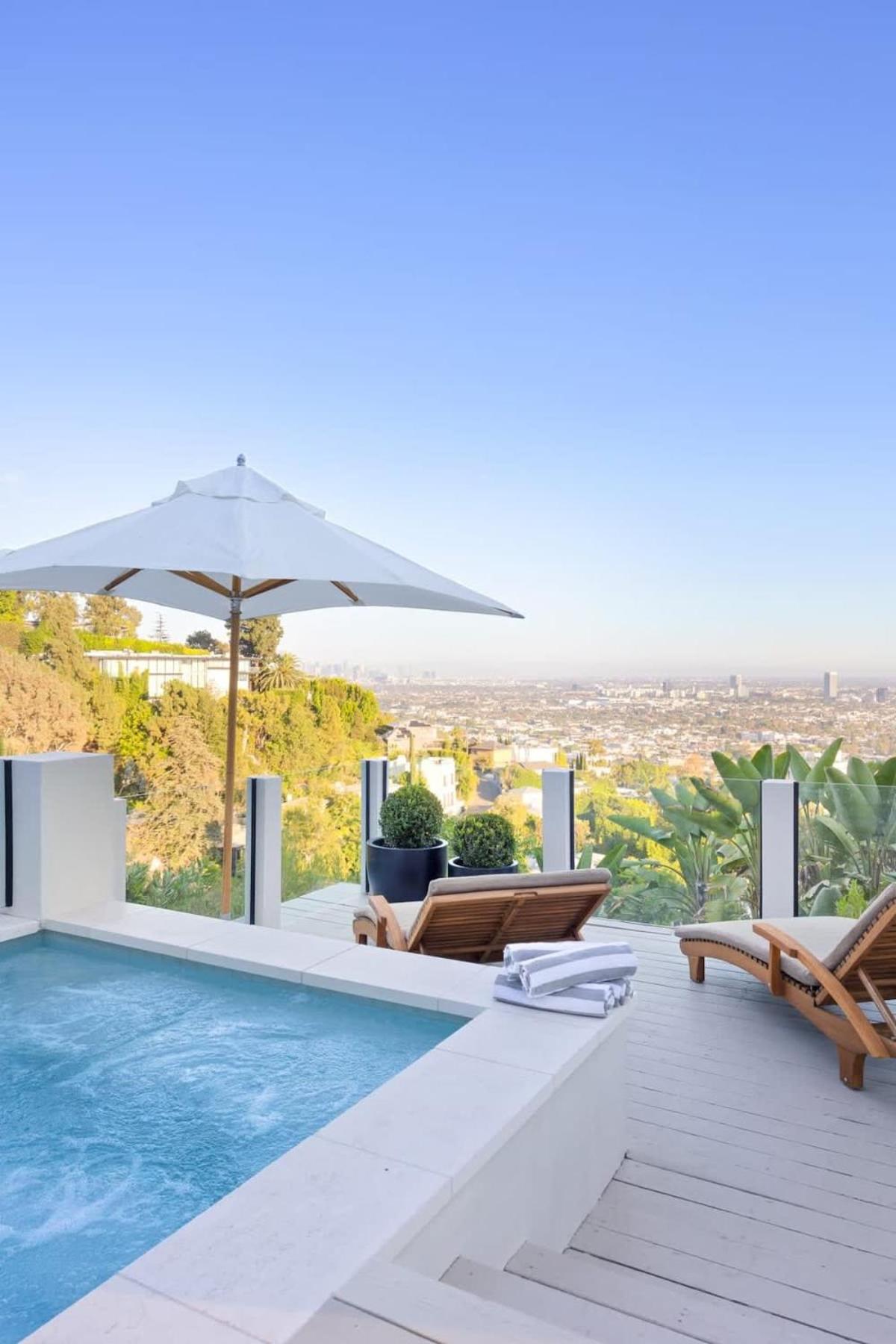 Balmain Manor by Stay Awhile Villas
