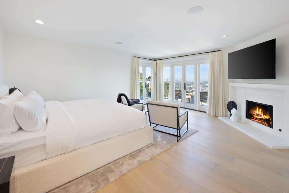 Balmain Manor by Stay Awhile Villas