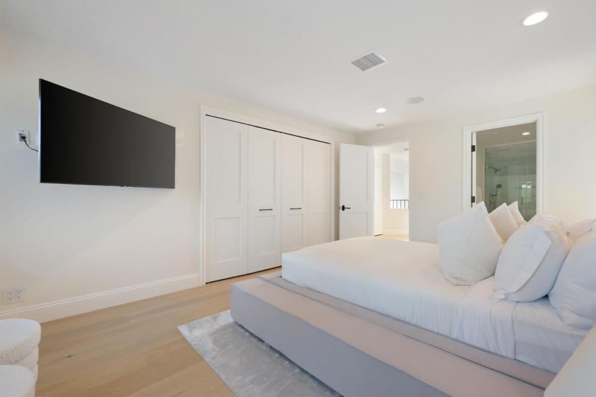 Balmain Manor by Stay Awhile Villas