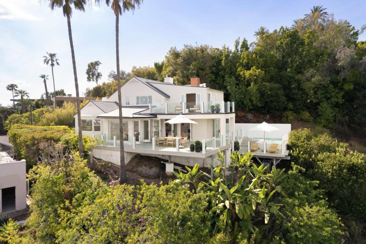 Balmain Manor by Stay Awhile Villas
