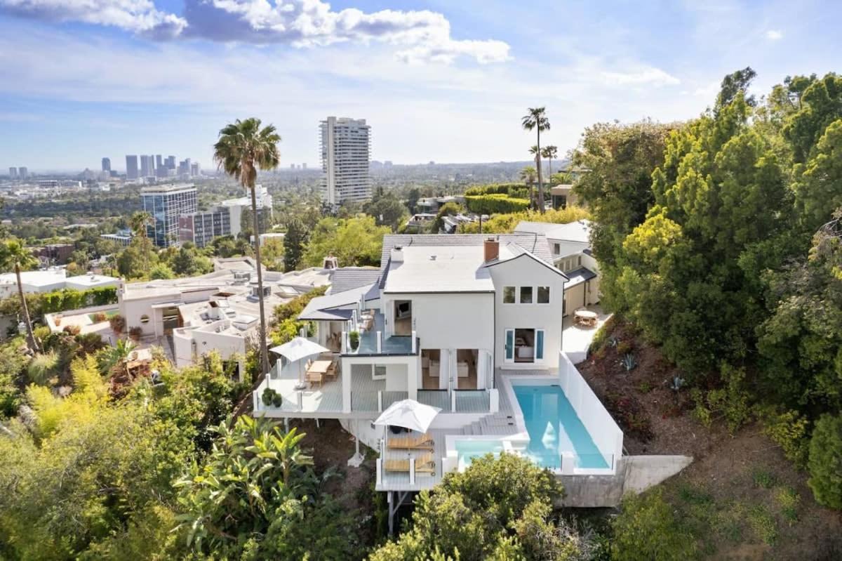 Balmain Manor by Stay Awhile Villas