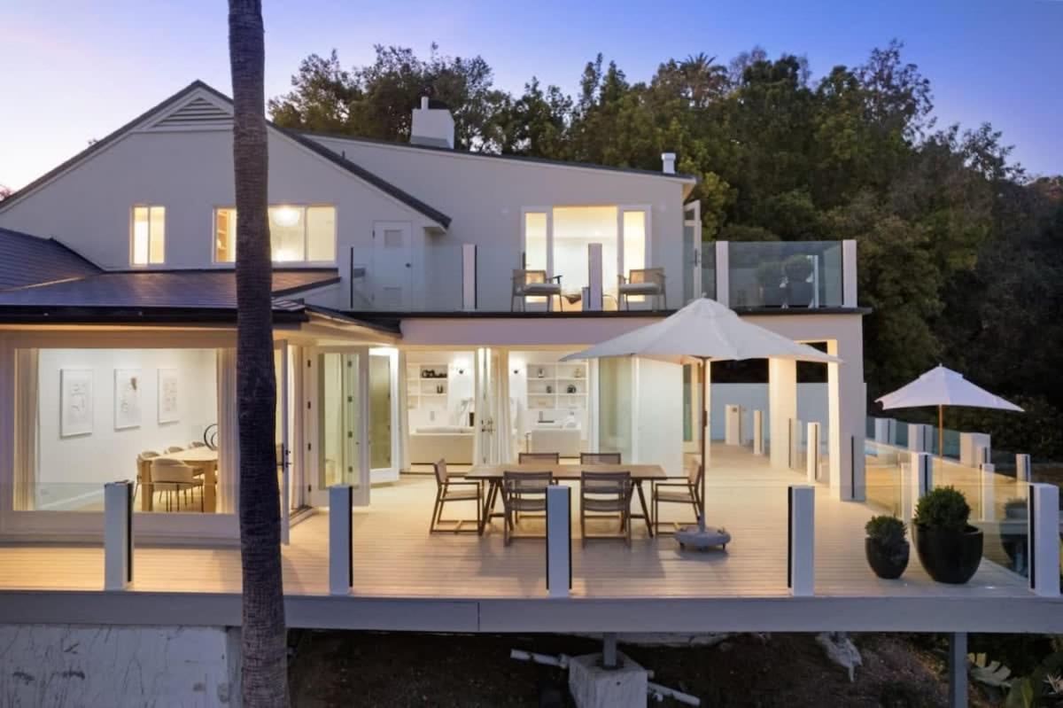 Balmain Manor by Stay Awhile Villas