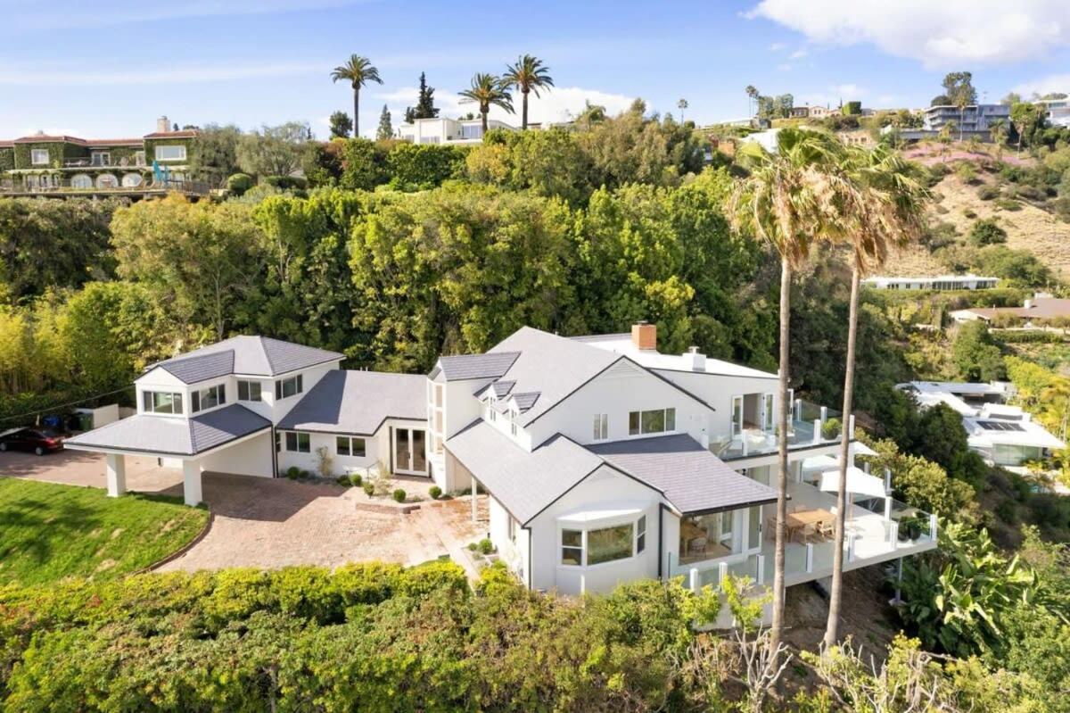 Balmain Manor by Stay Awhile Villas