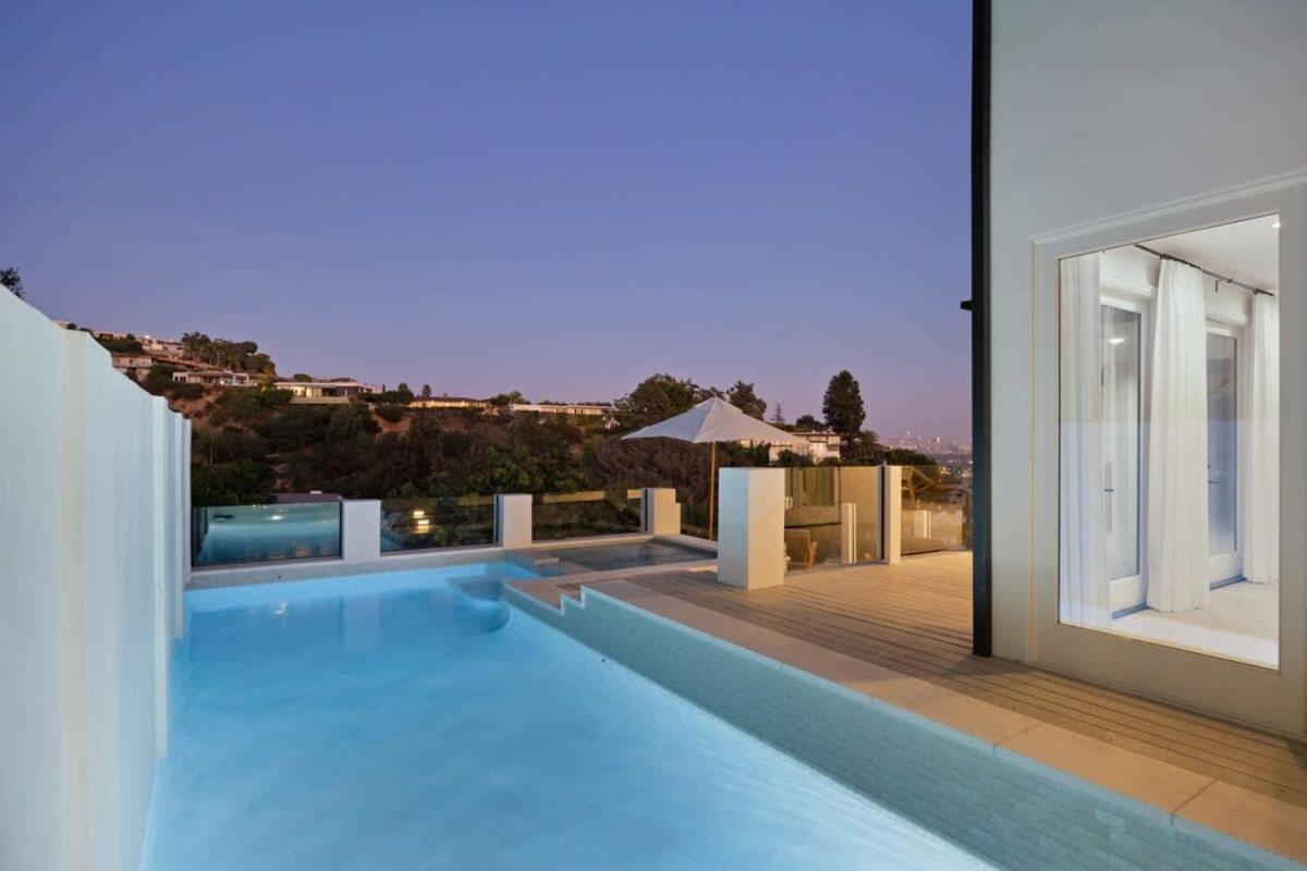 Balmain Manor by Stay Awhile Villas