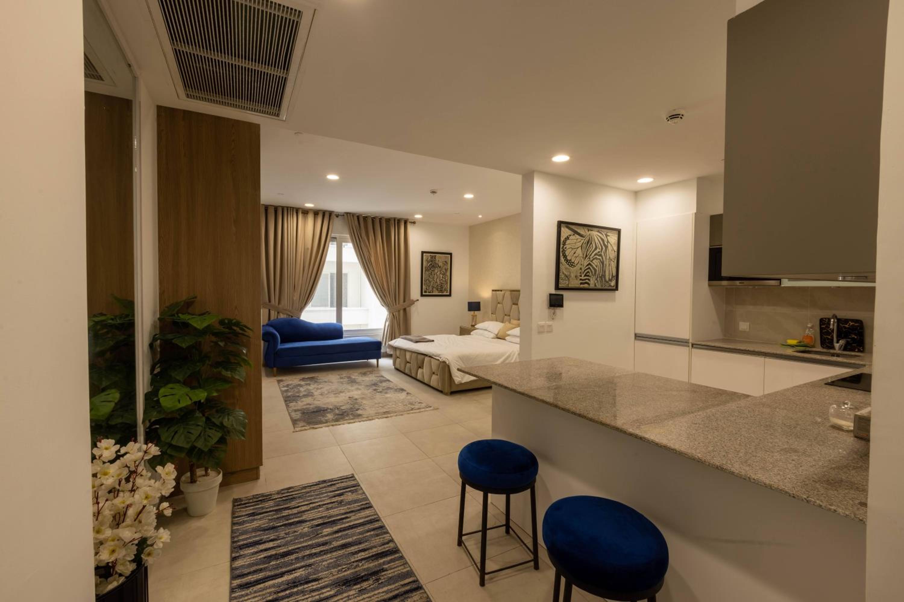 Bellagio x ZN Pentasquare Studio Self check in Garden DHA Phase 5 LUX