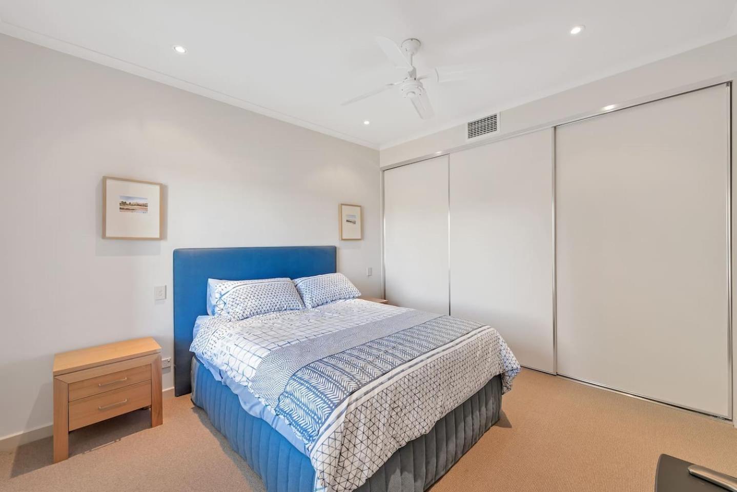 6-35 Esplanade - Beachfront