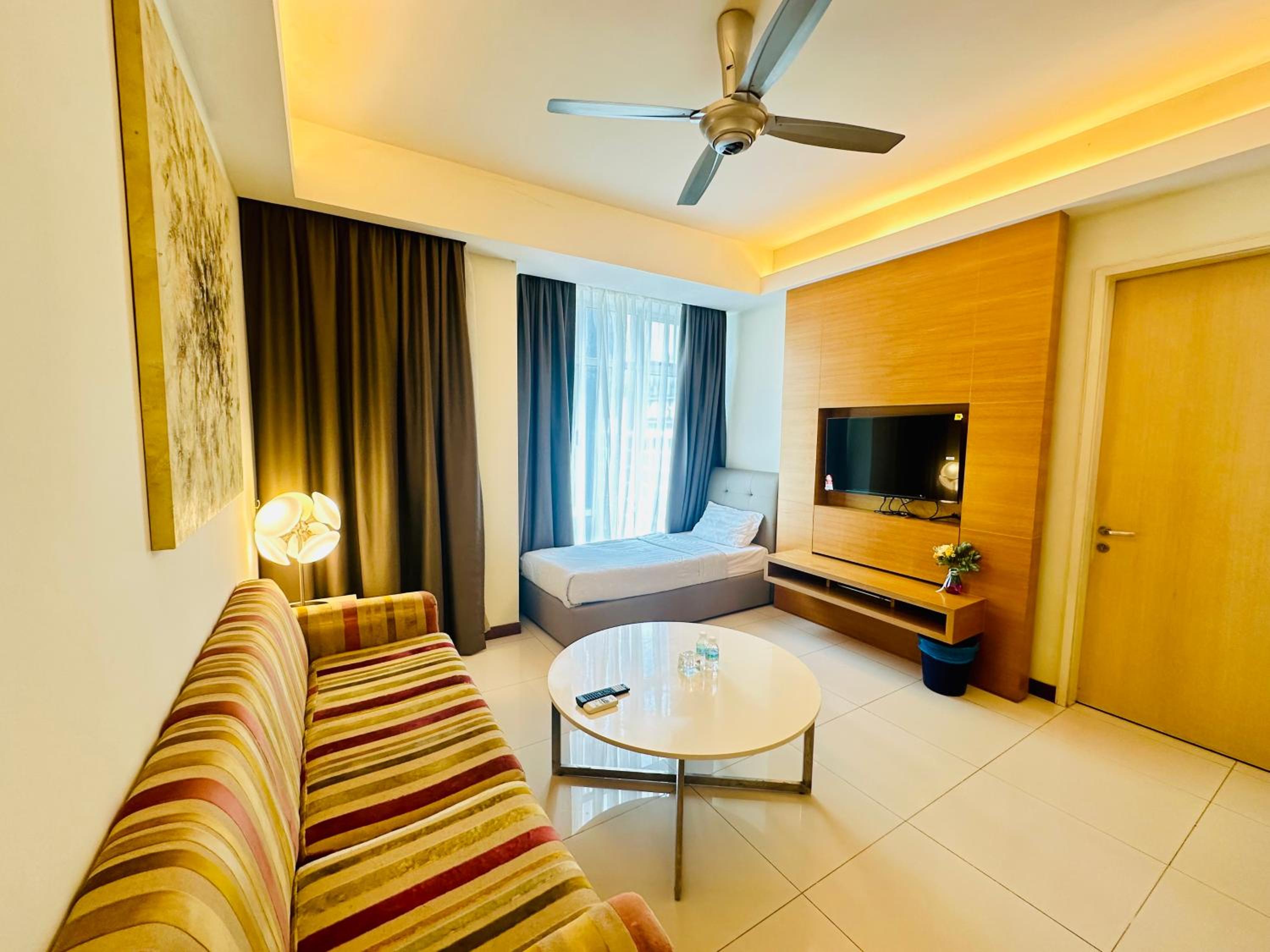 SOHO SUITES KLCC by DREAMS