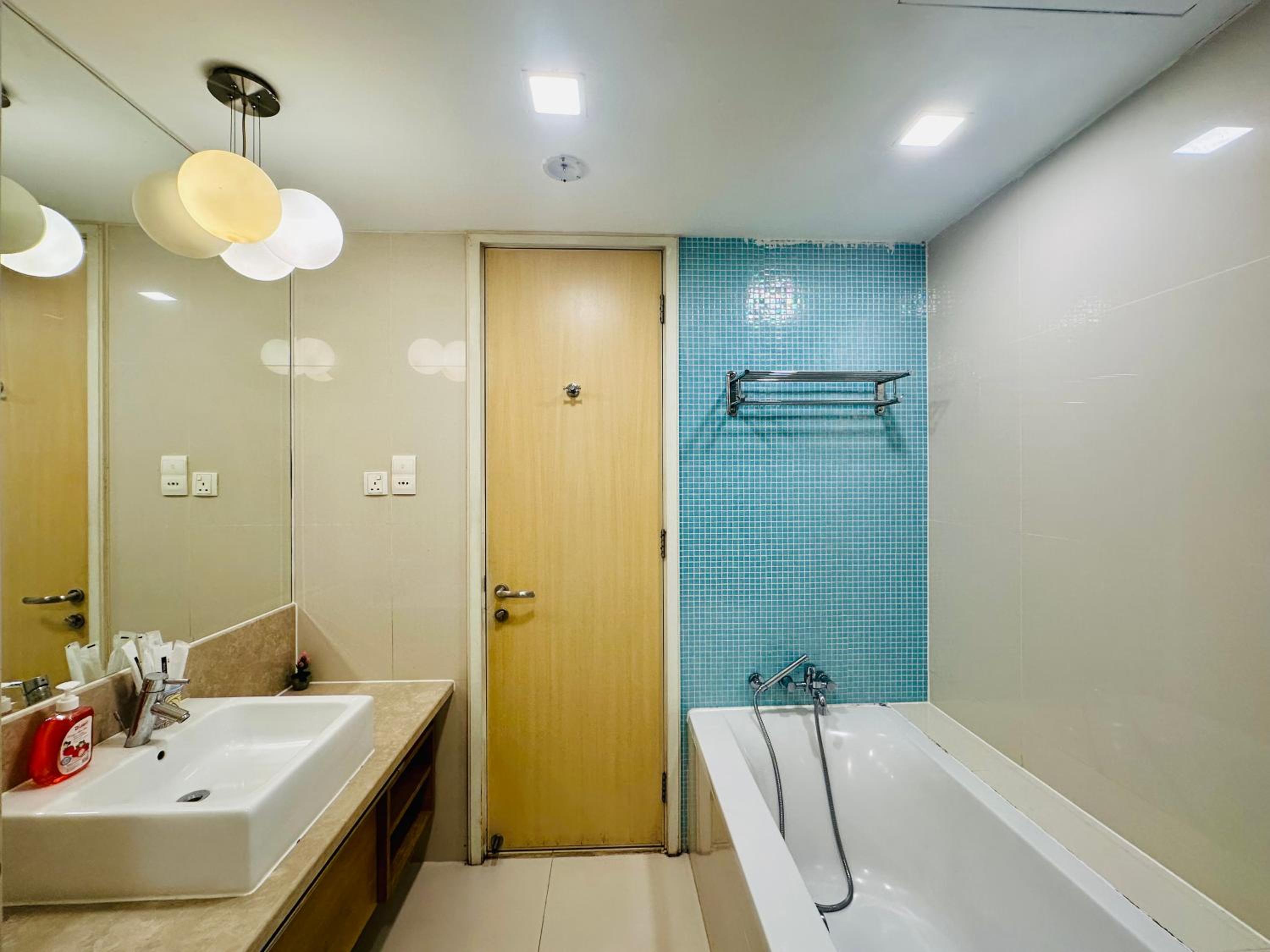 SOHO SUITES KLCC by DREAMS