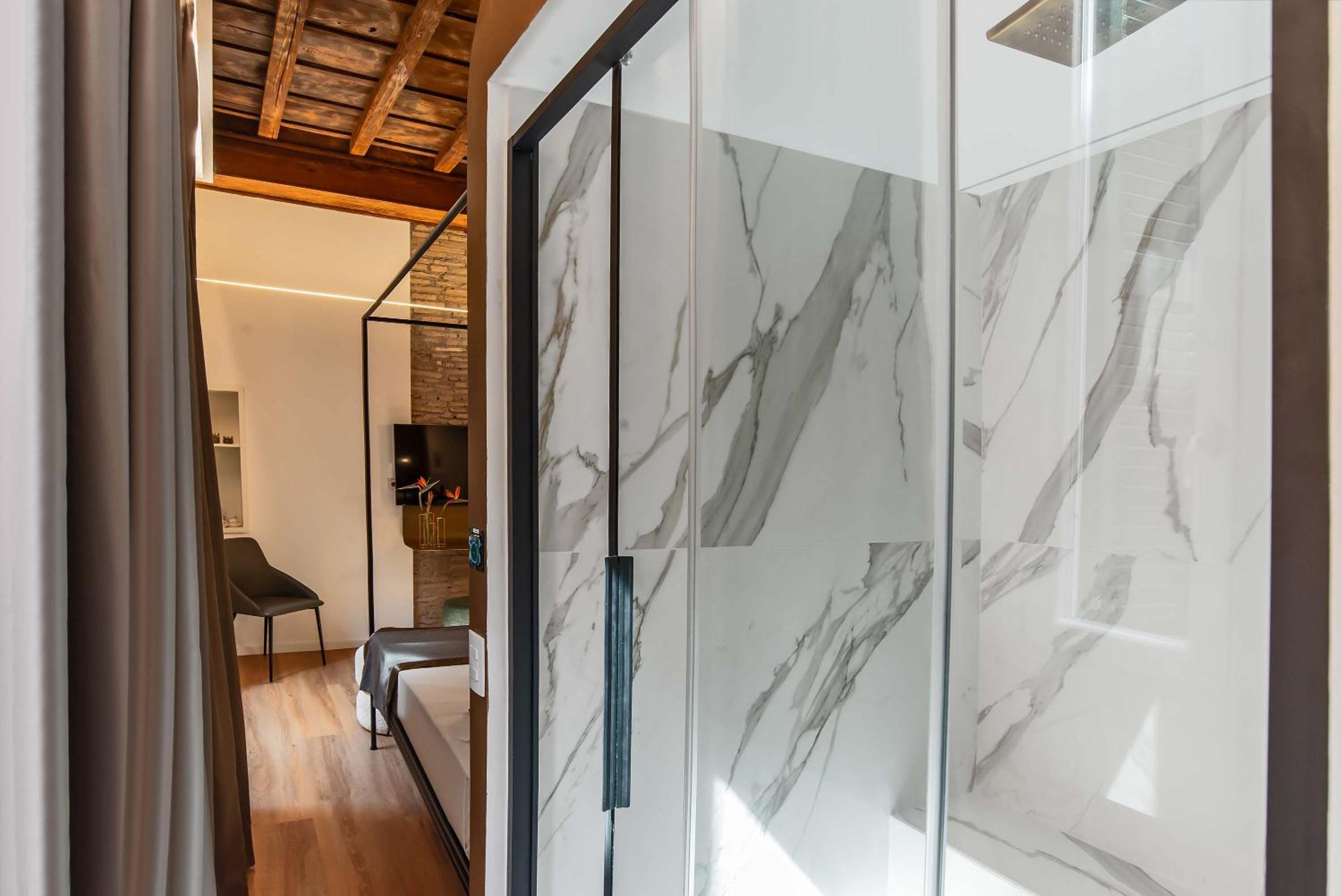 Ora Acanfora Suites