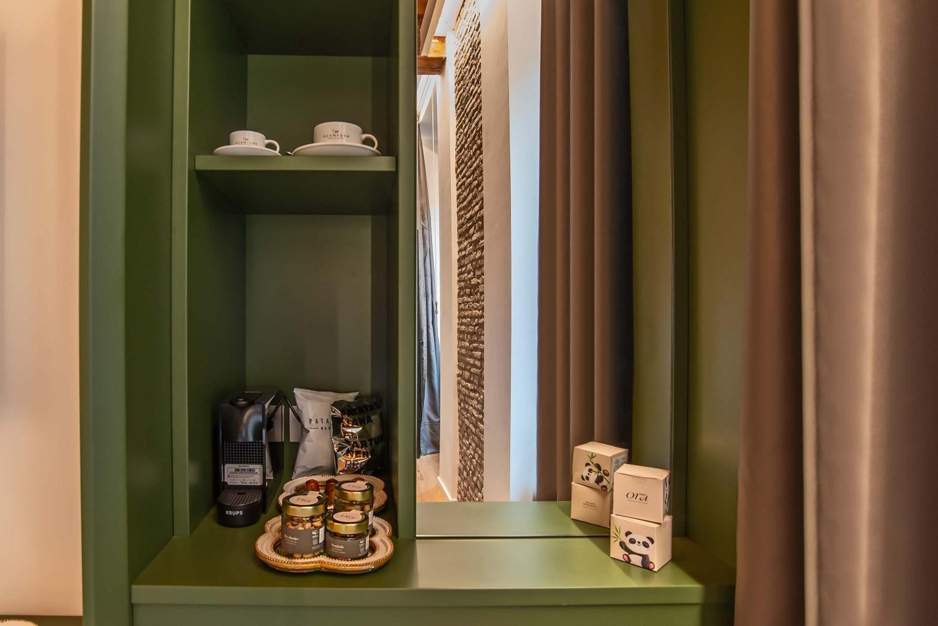 Ora Acanfora Suites