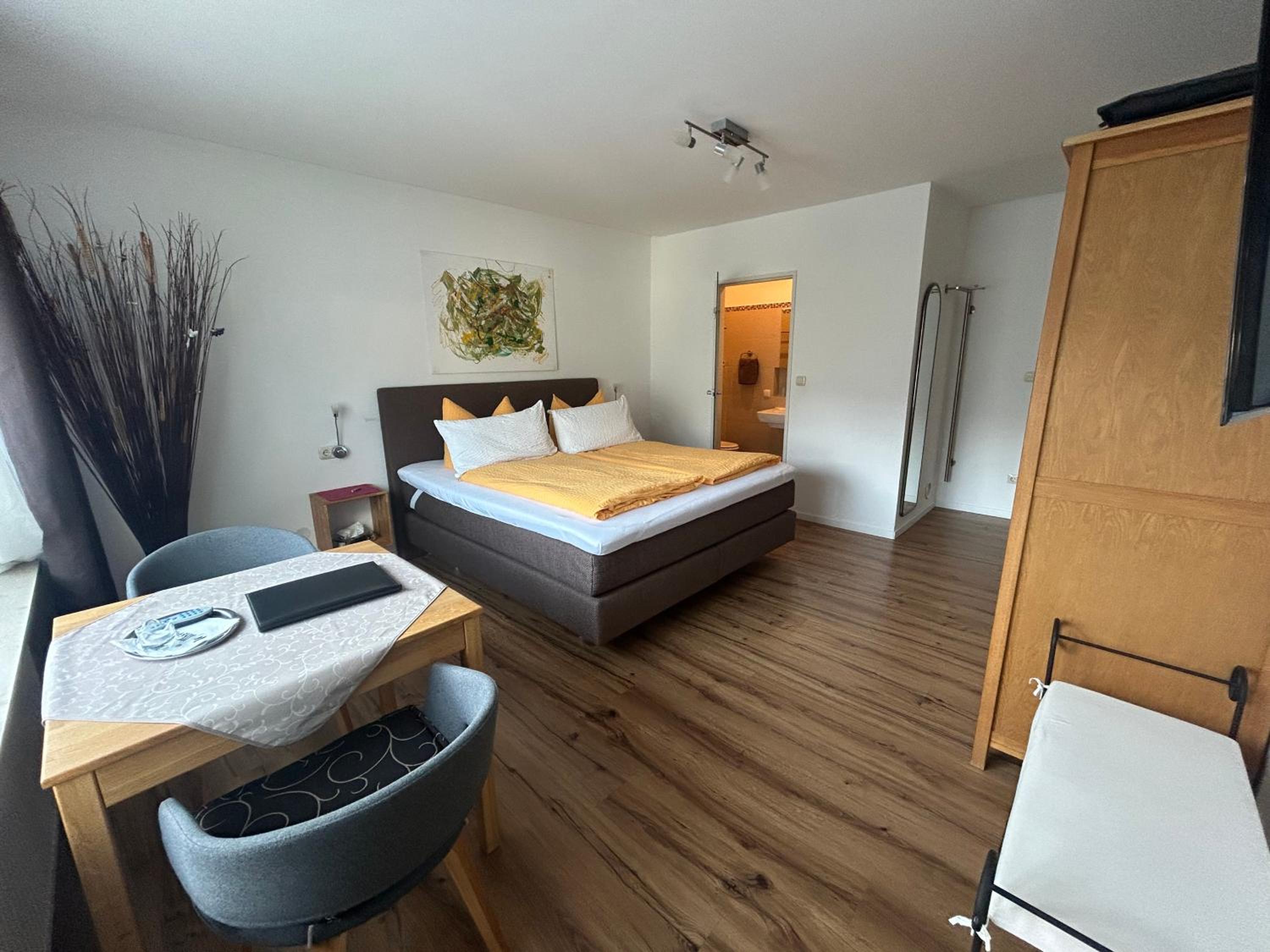 Gästehaus Sommertal, eigener Parkplatz, 800m zum Bodensee, 300m zur Altstadt