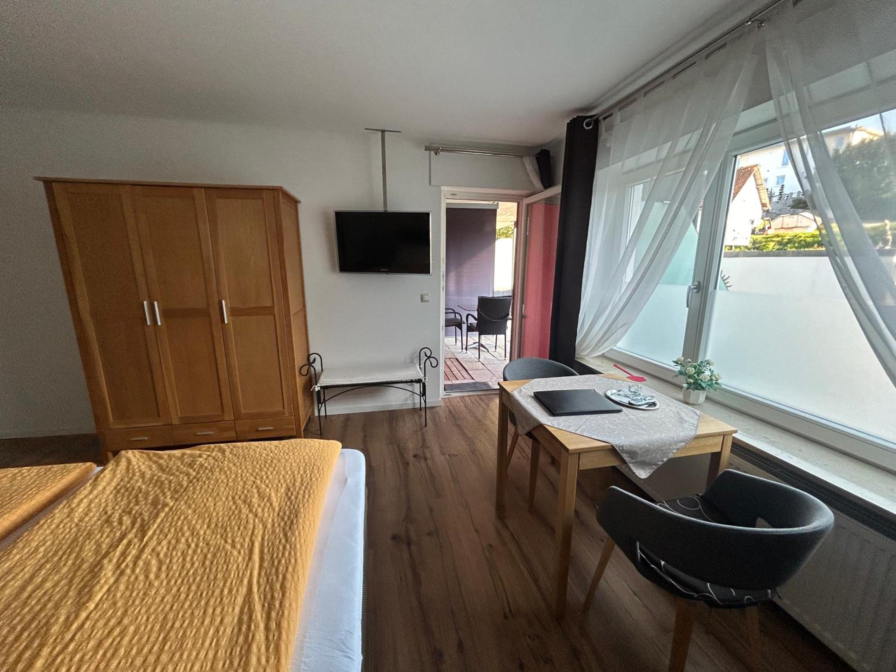 Gästehaus Sommertal, eigener Parkplatz, 800m zum Bodensee, 300m zur Altstadt