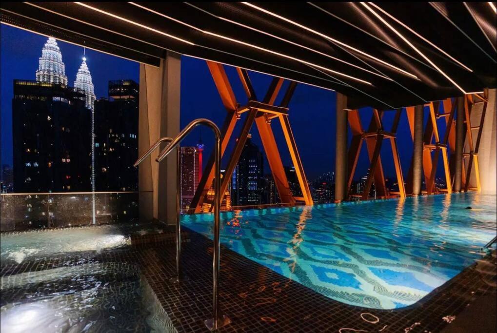 Scarletz Suites KLCC Free Netflix YouTube #23