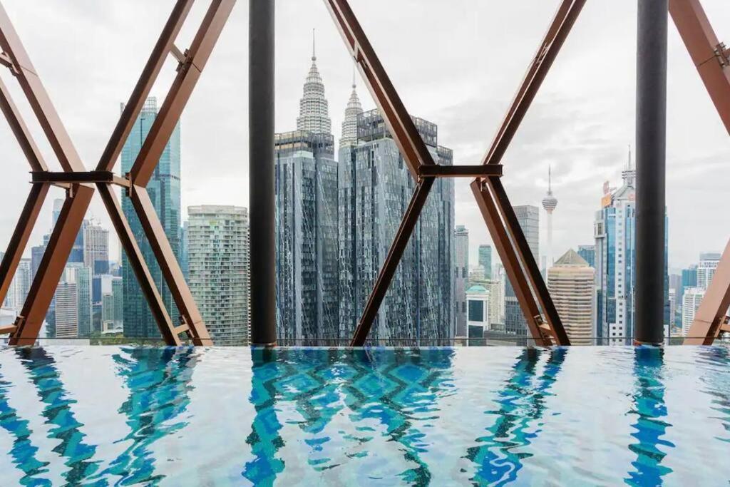 Scarletz Suites KLCC Free Netflix YouTube #23