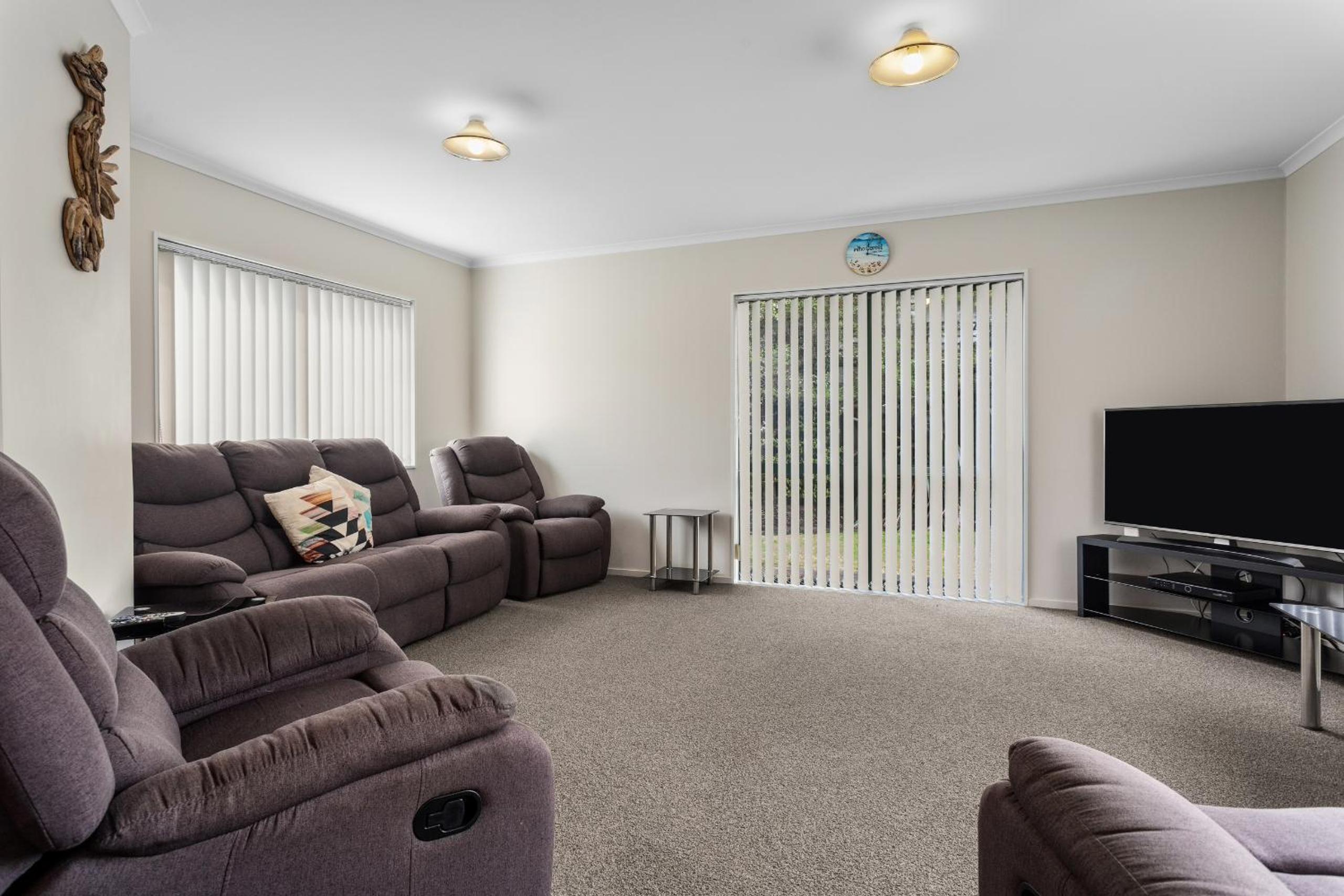 The Sun Trap - Ohope Beach Holiday Home view 2