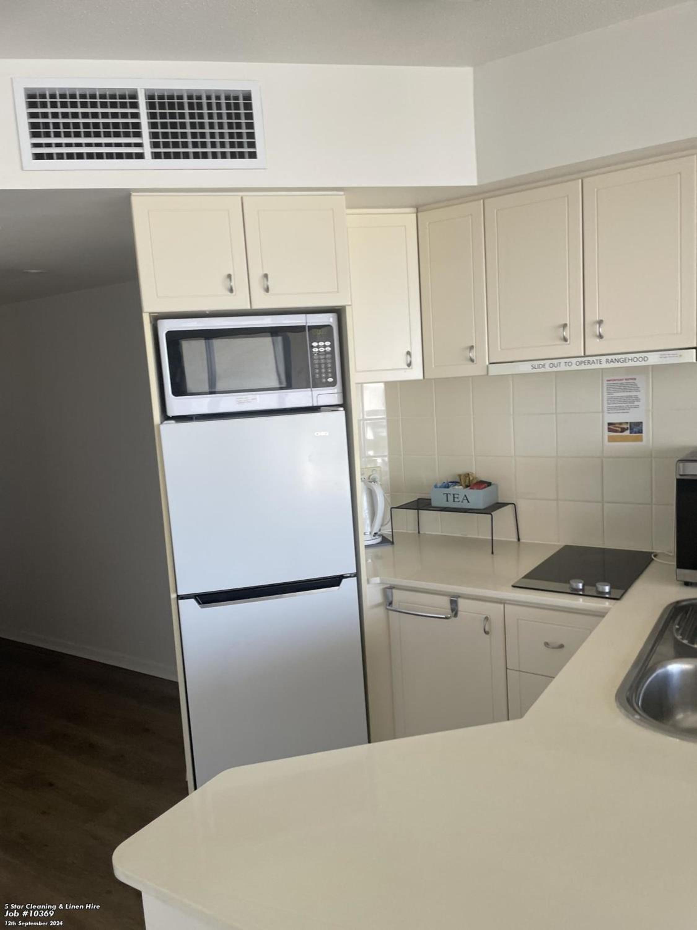 Caloundra Vacations - Just Perfect Apartment with Ocean Views - Property Image 4