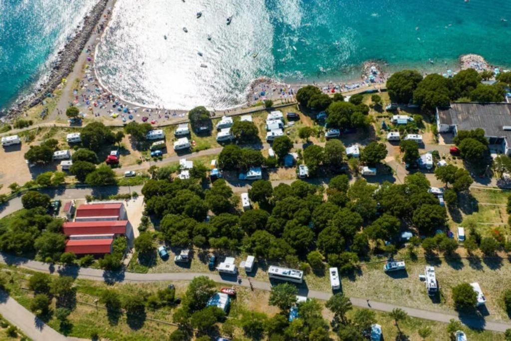 Adria Family Zone B 61
