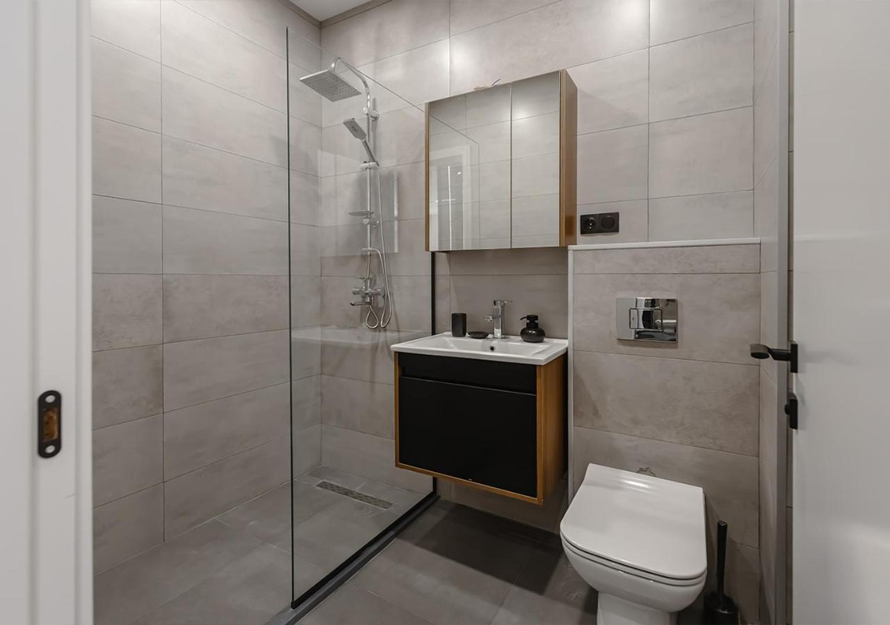 Premium Mountain View Apartment in Old Tbilisi view 4