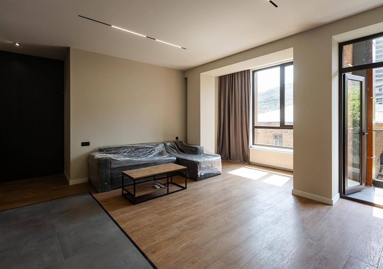 Premium Mountain View Apartment in Old Tbilisi view 2