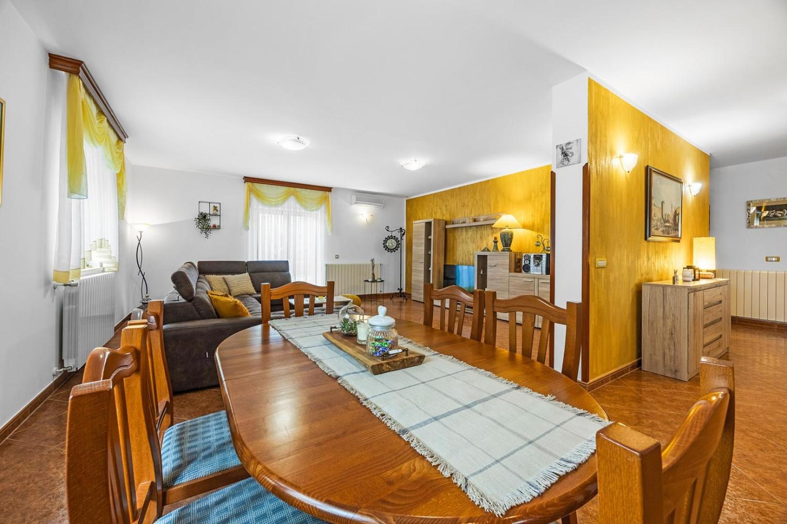 House Ulika photo 2