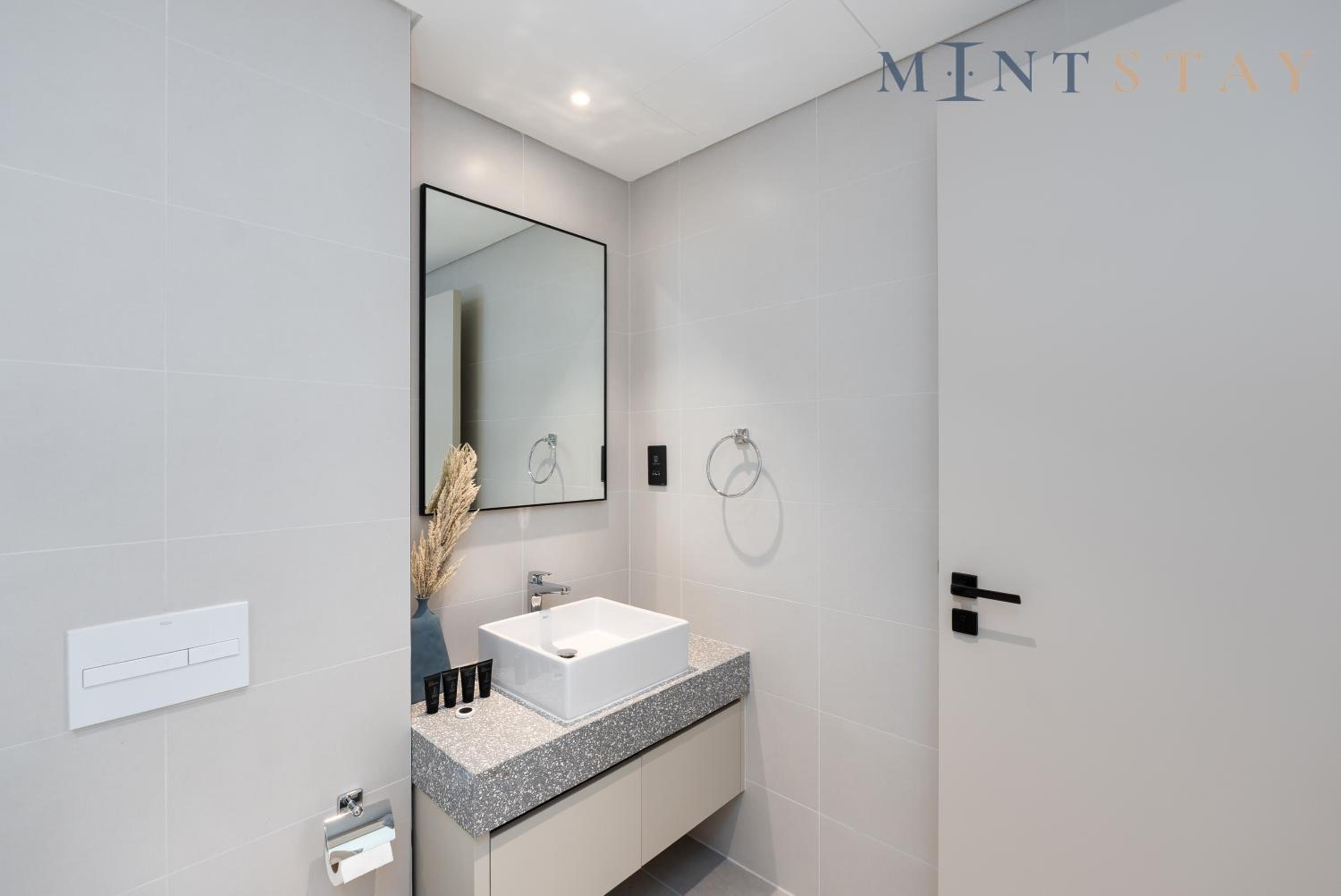 Marina Vista 2, Emaar Beachfront - Mint Stay