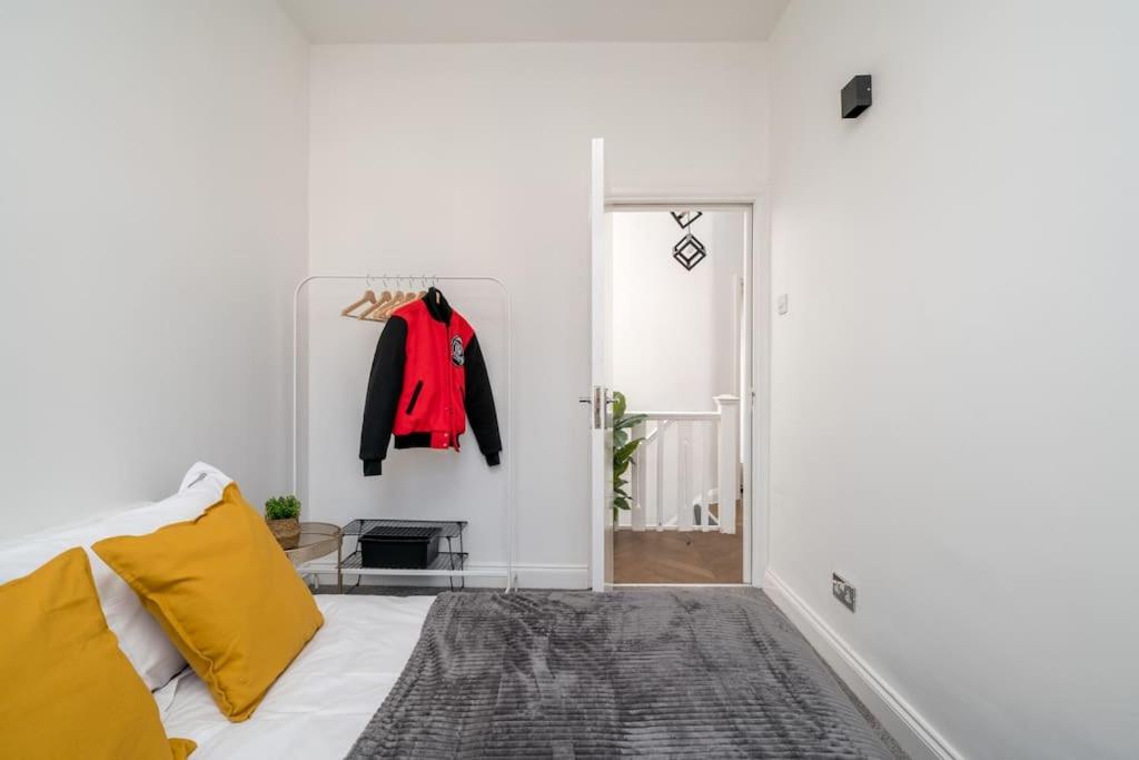 Beautiful luxe 3 Bedroom with 4 Beds