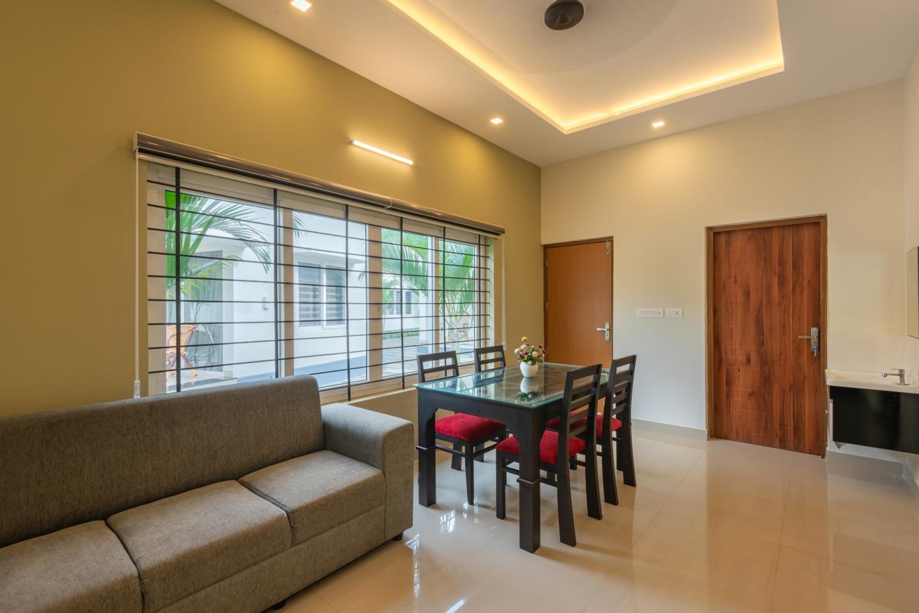 Abrigo Resorts