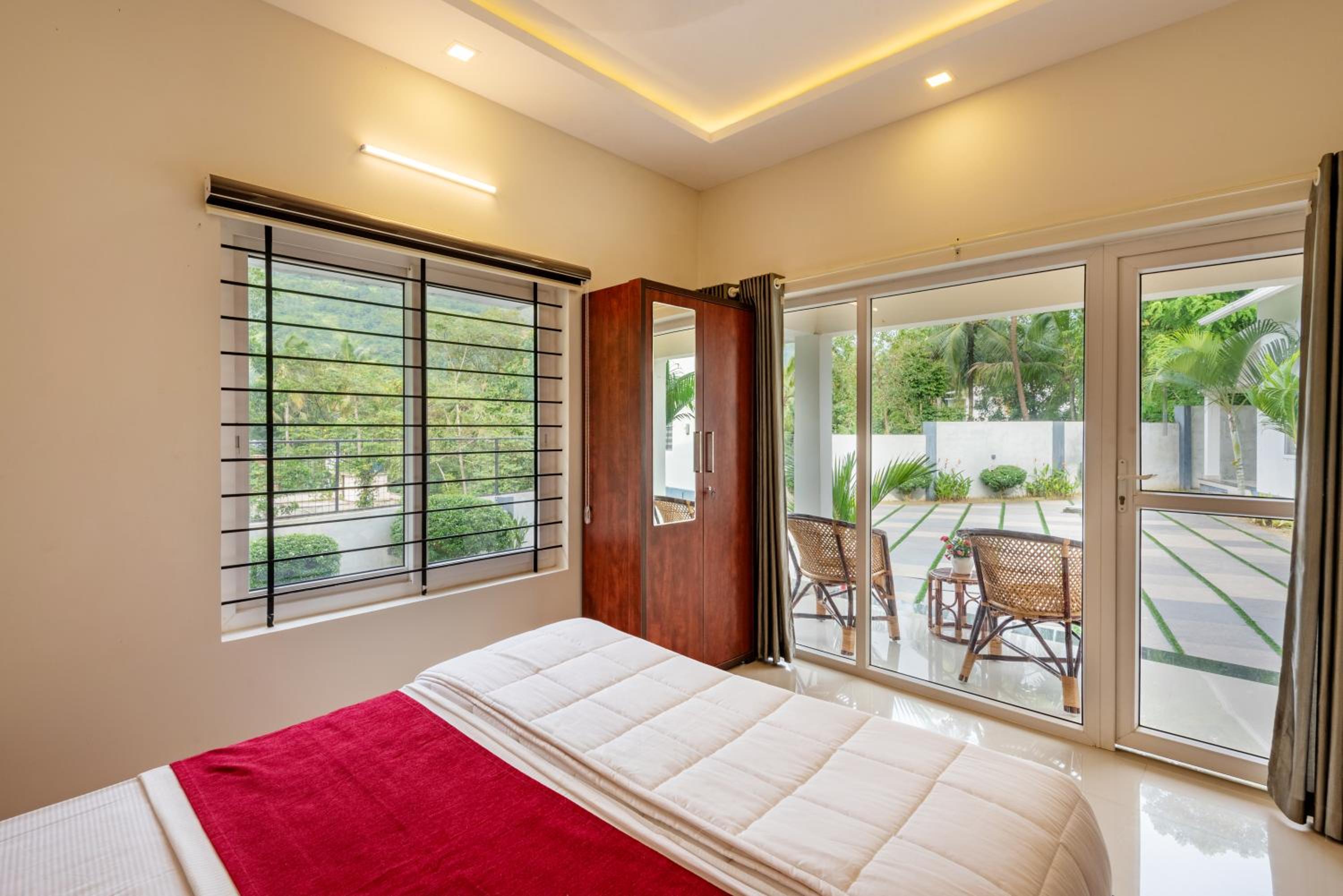 Abrigo Resorts