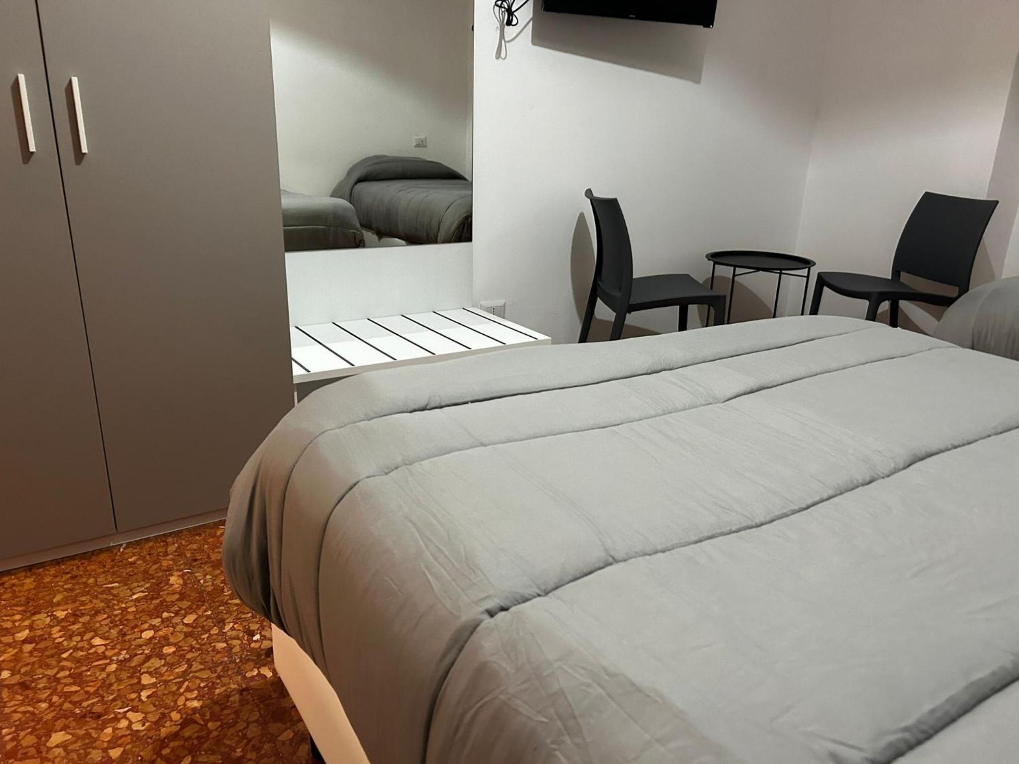 BAM BAM TIBURTINA Guesthouse