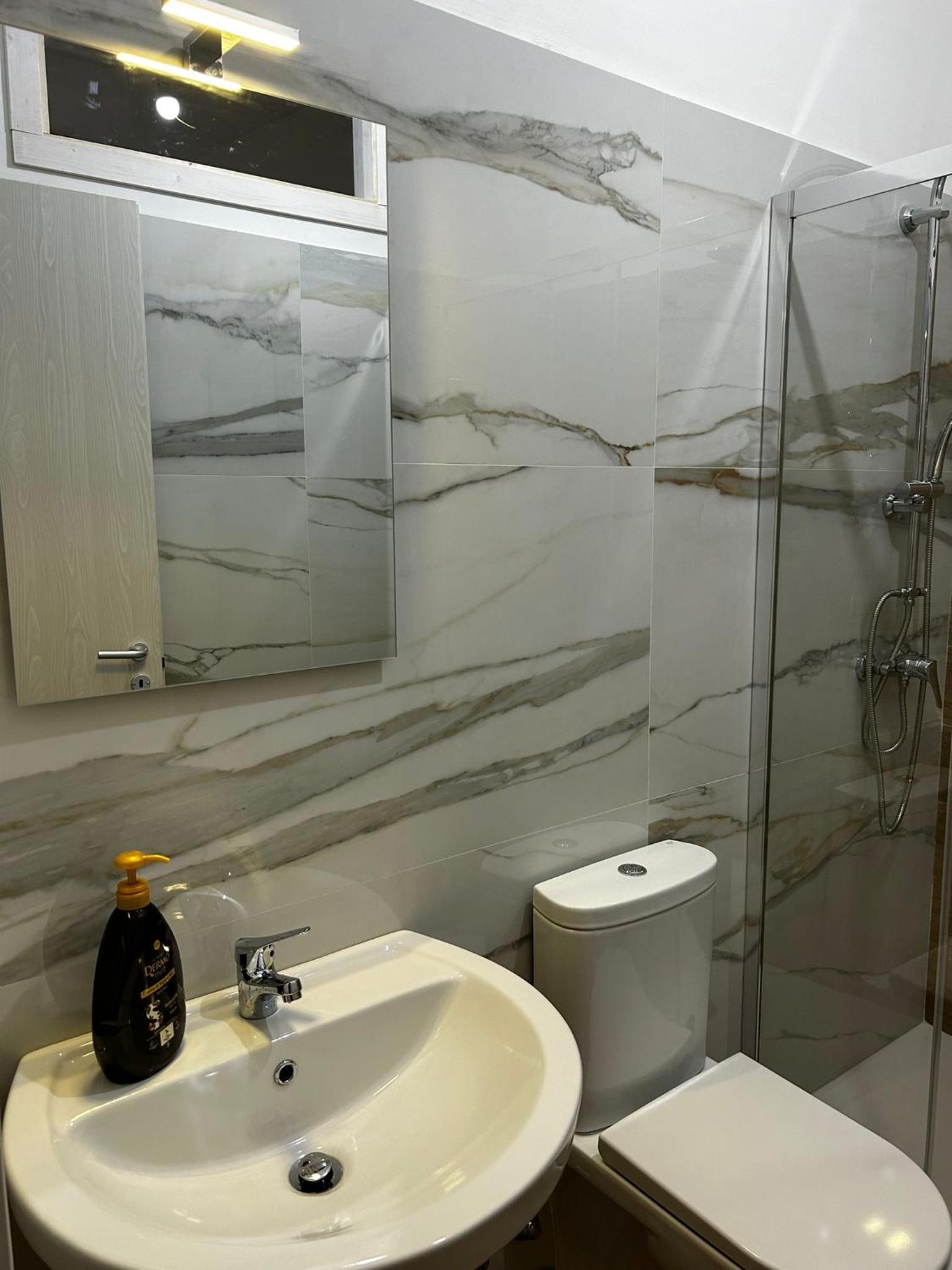 BAM BAM TIBURTINA Guesthouse
