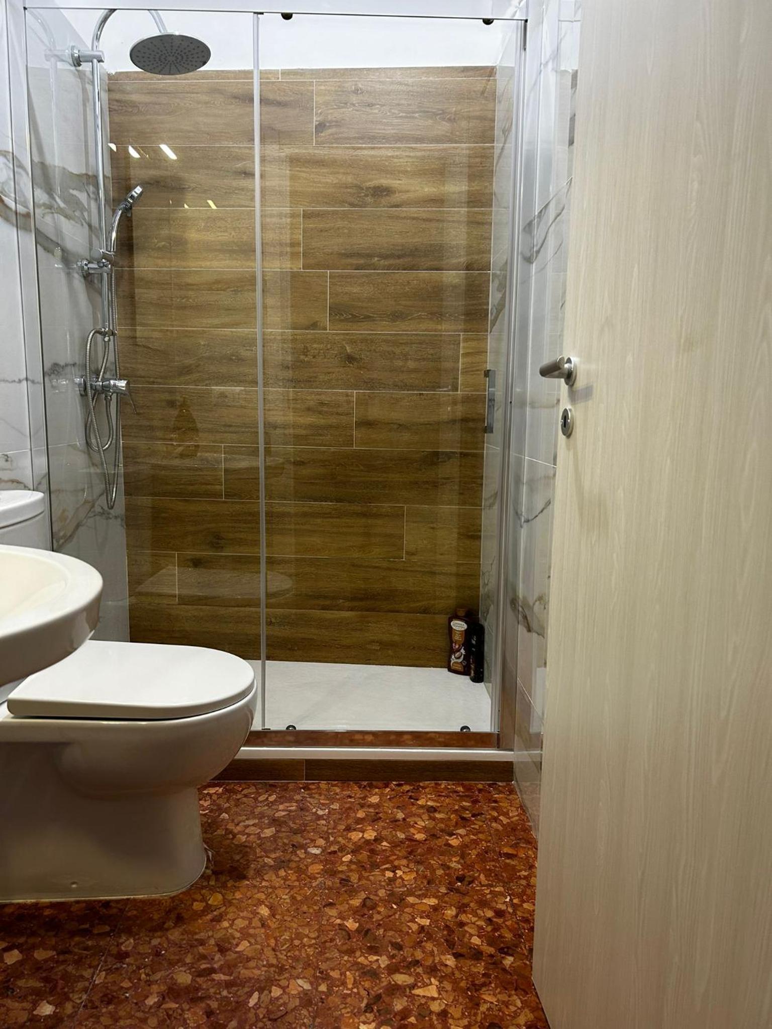 BAM BAM TIBURTINA Guesthouse