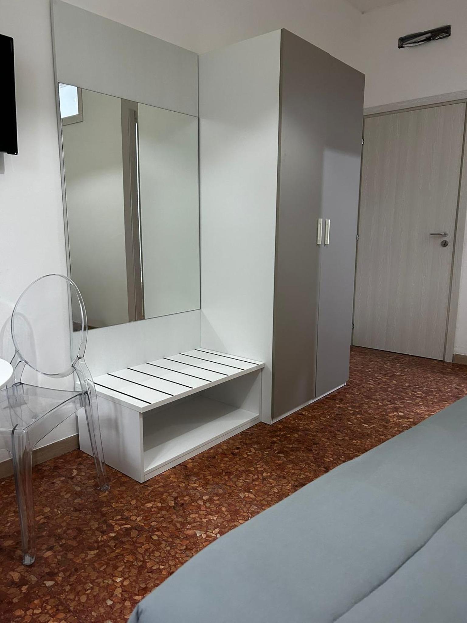 BAM BAM TIBURTINA Guesthouse