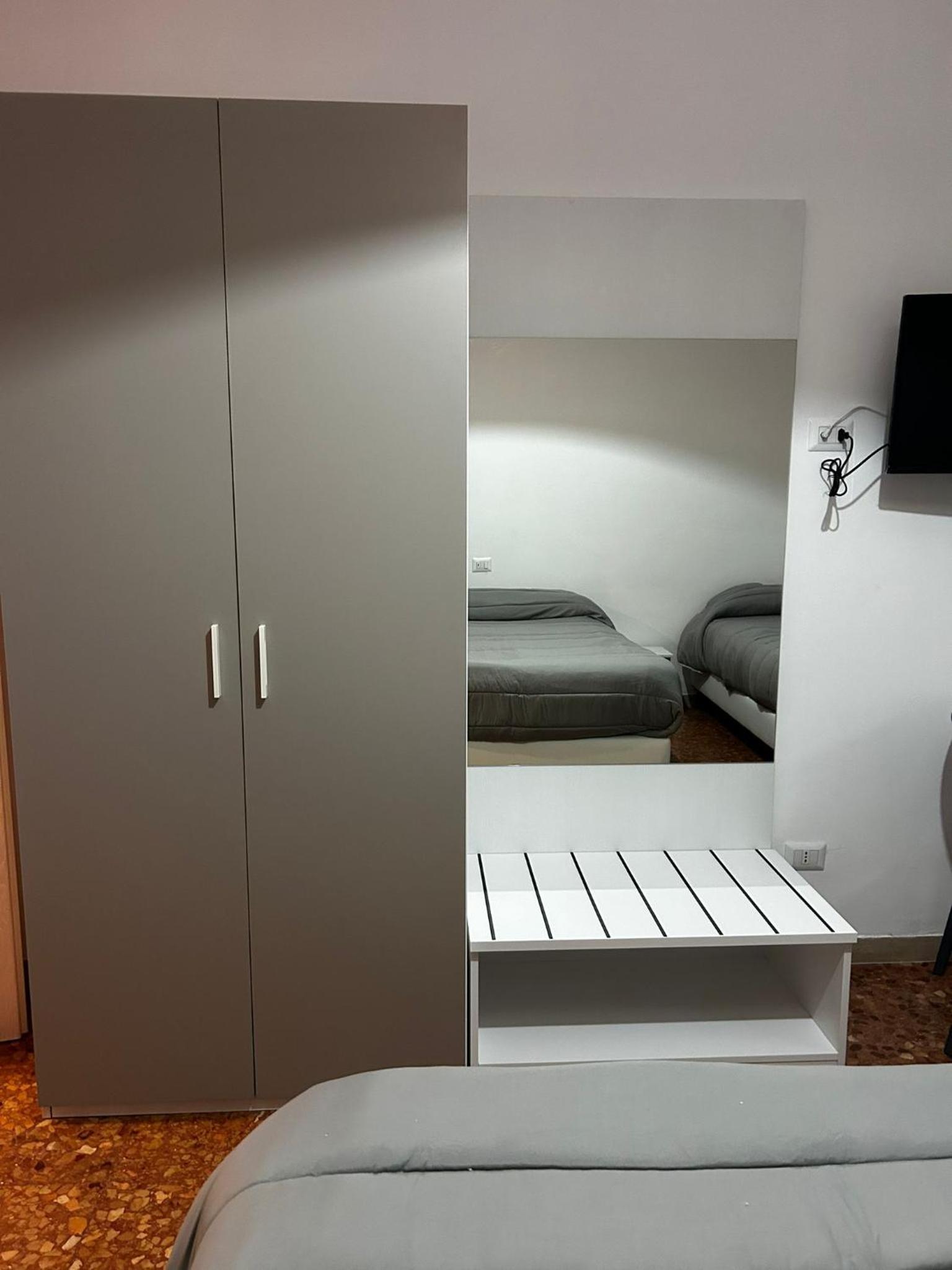 BAM BAM TIBURTINA Guesthouse