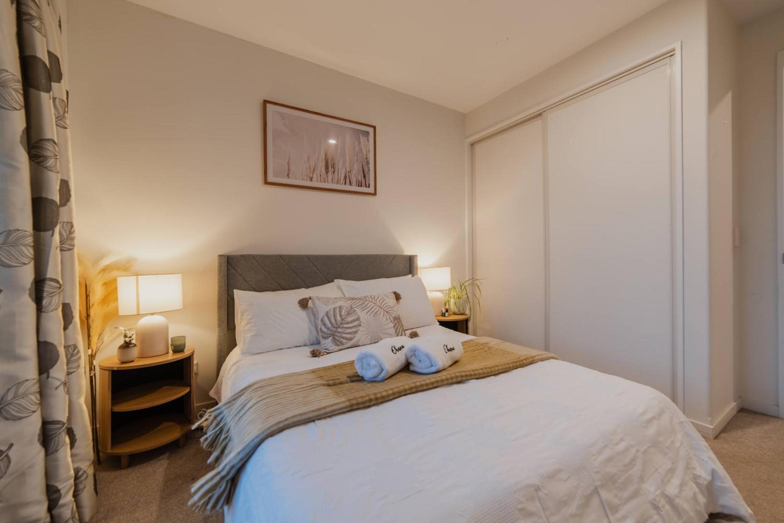 Sunlit Sanctuary with Private Patio in Wigram view 5
