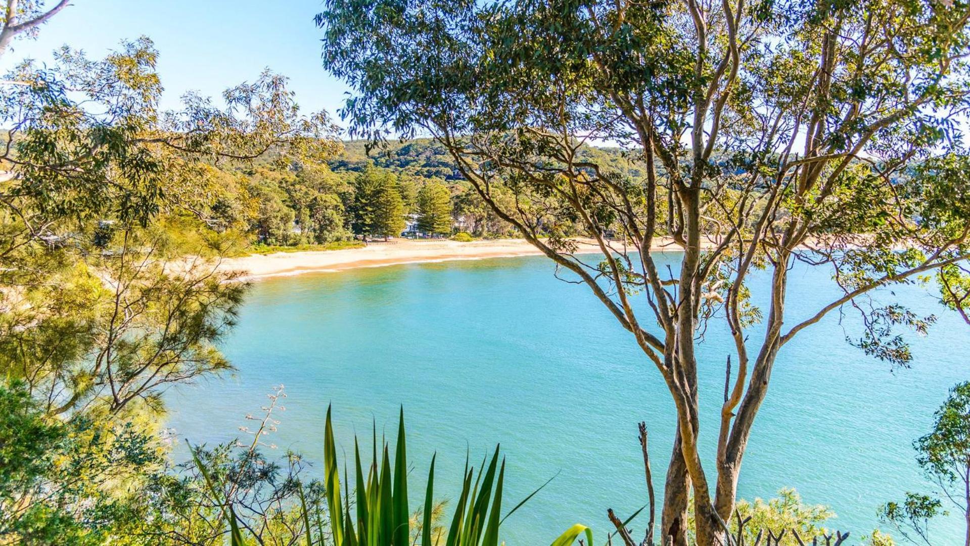 Paradise Point- Waterfront Property Pearl Beach