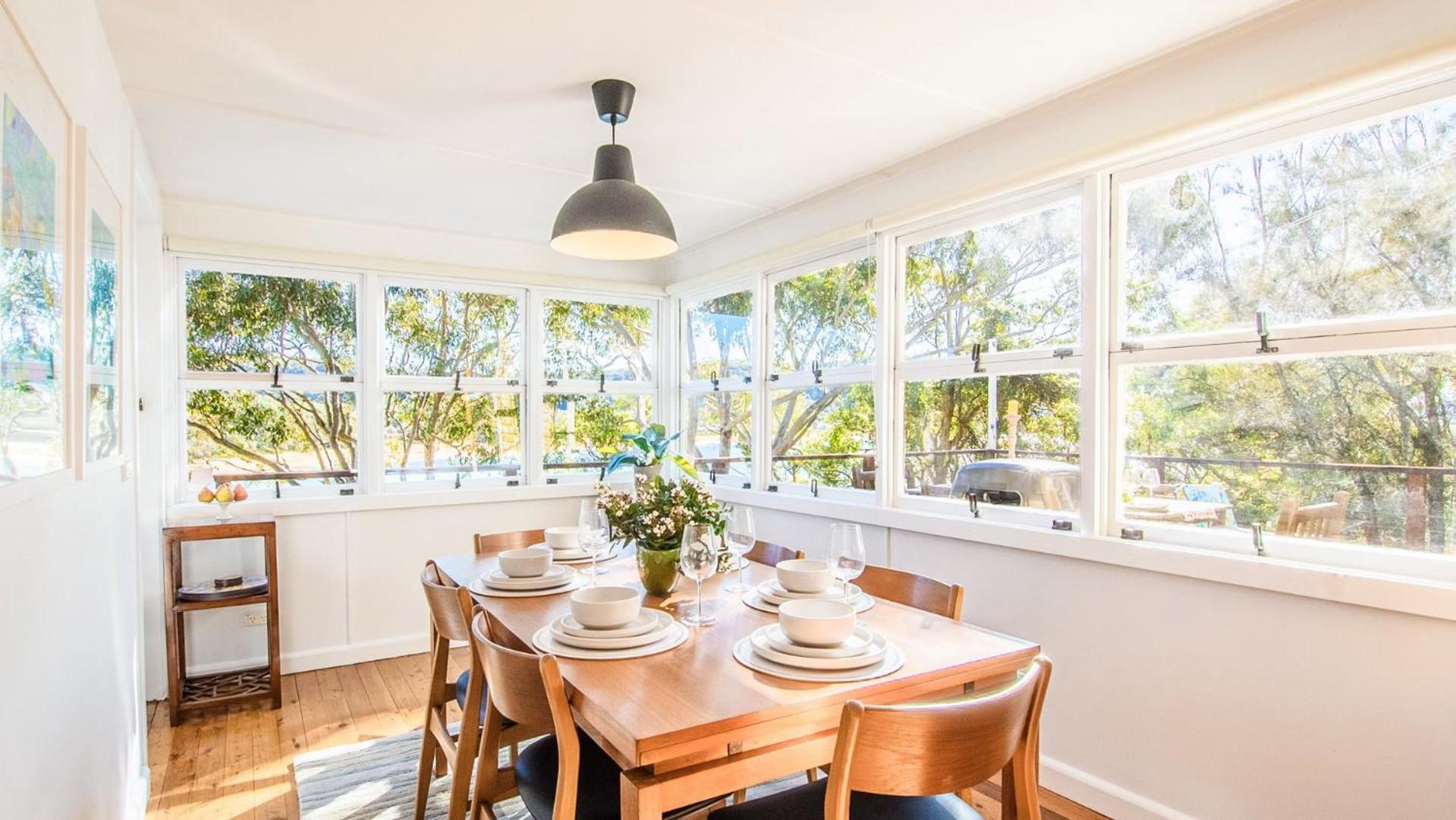 Paradise Point- Waterfront Property Pearl Beach
