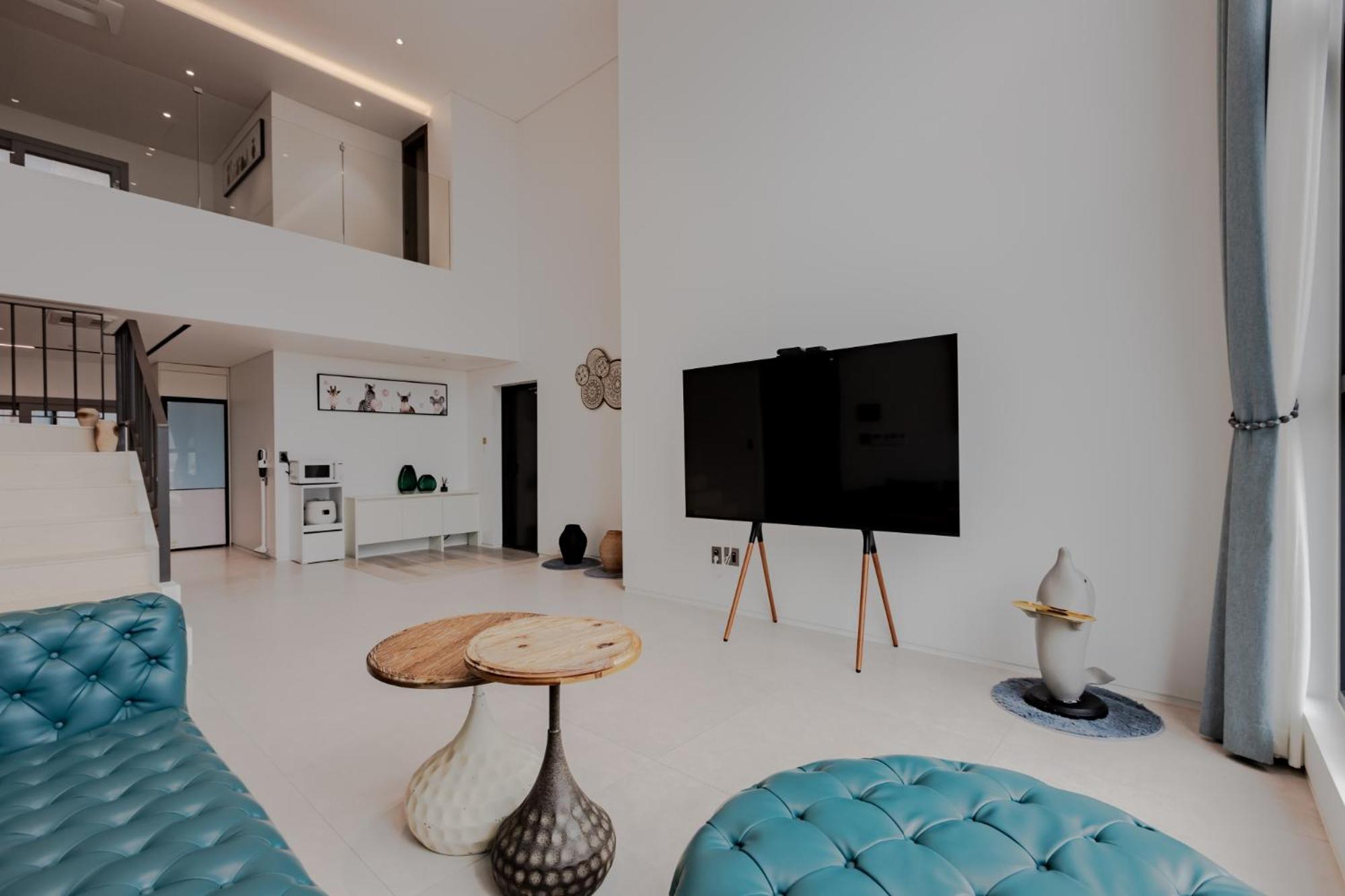 Dolphin Penthouse