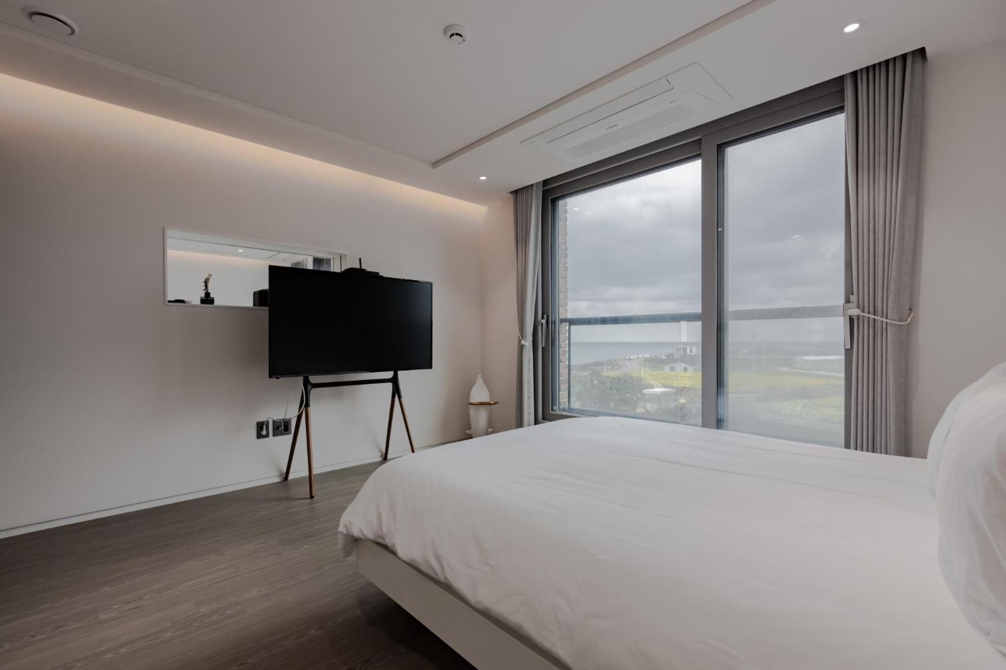 Dolphin Penthouse