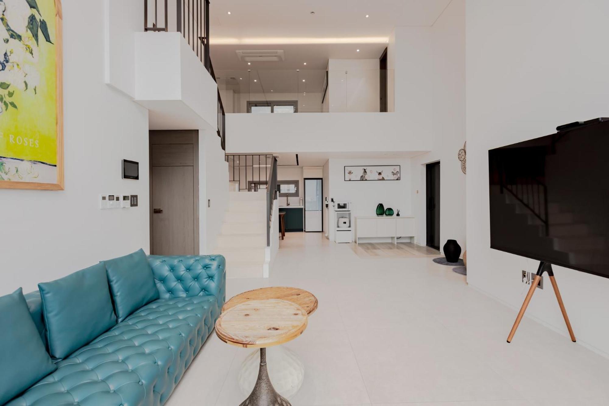 Dolphin Penthouse