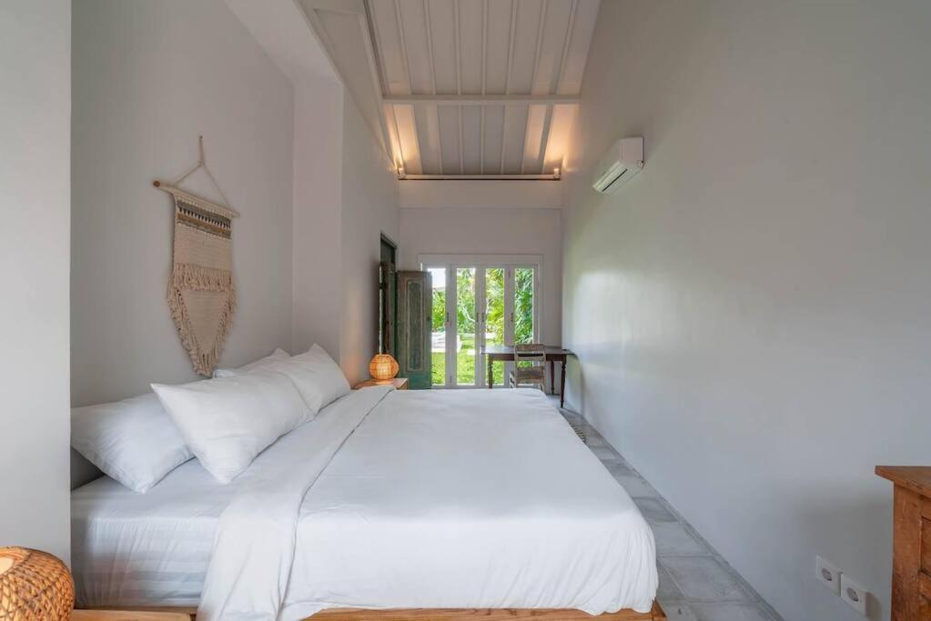 Colonial Chic 5BR Villa Paradise
