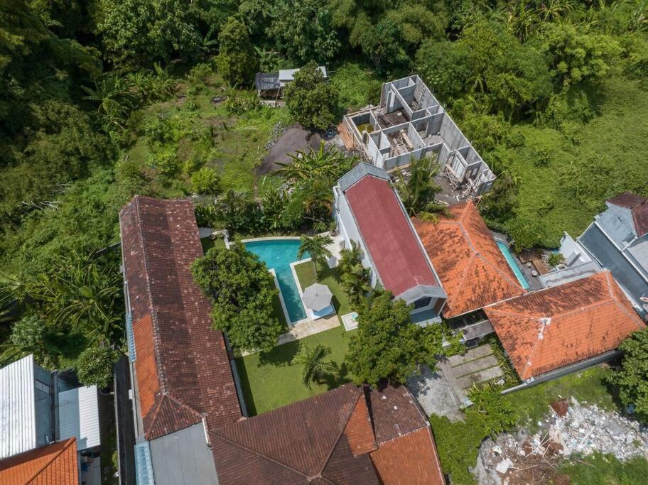 Colonial Chic 5BR Villa Paradise