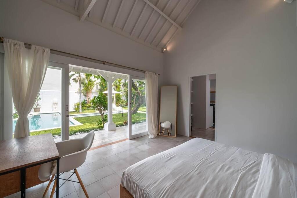 Colonial Chic 5BR Villa Paradise