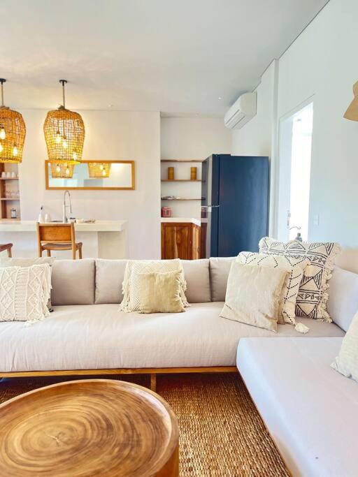 Colonial Chic 5BR Villa Paradise