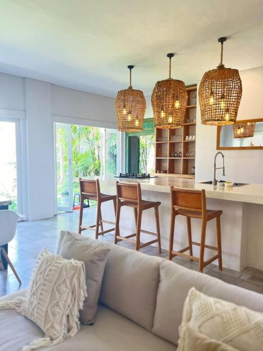 Colonial Chic 5BR Villa Paradise