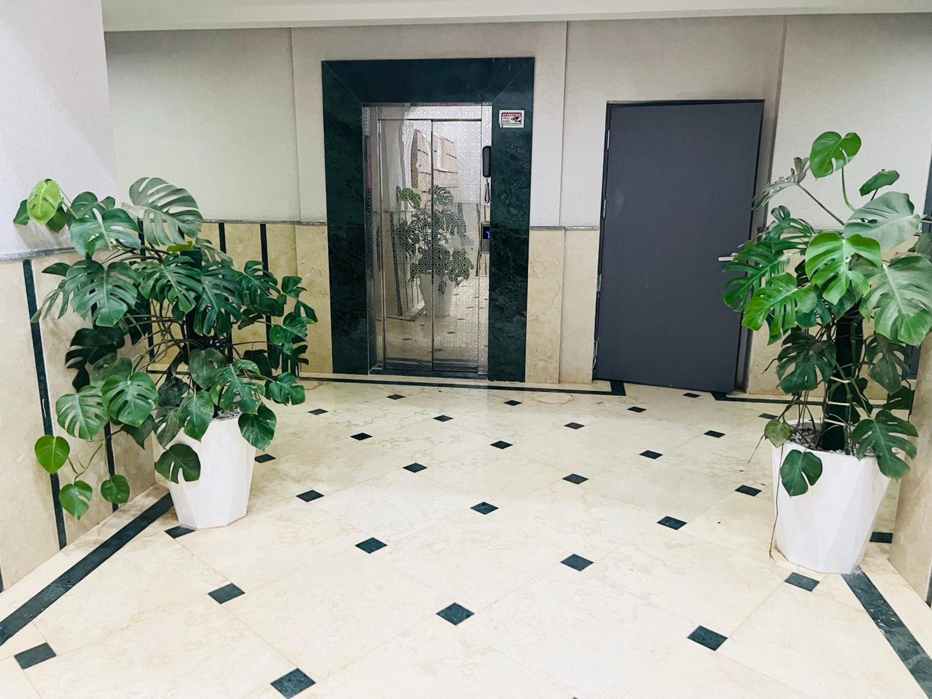 Appartement F5 spacieux équipé haut standing Mahelma Alger