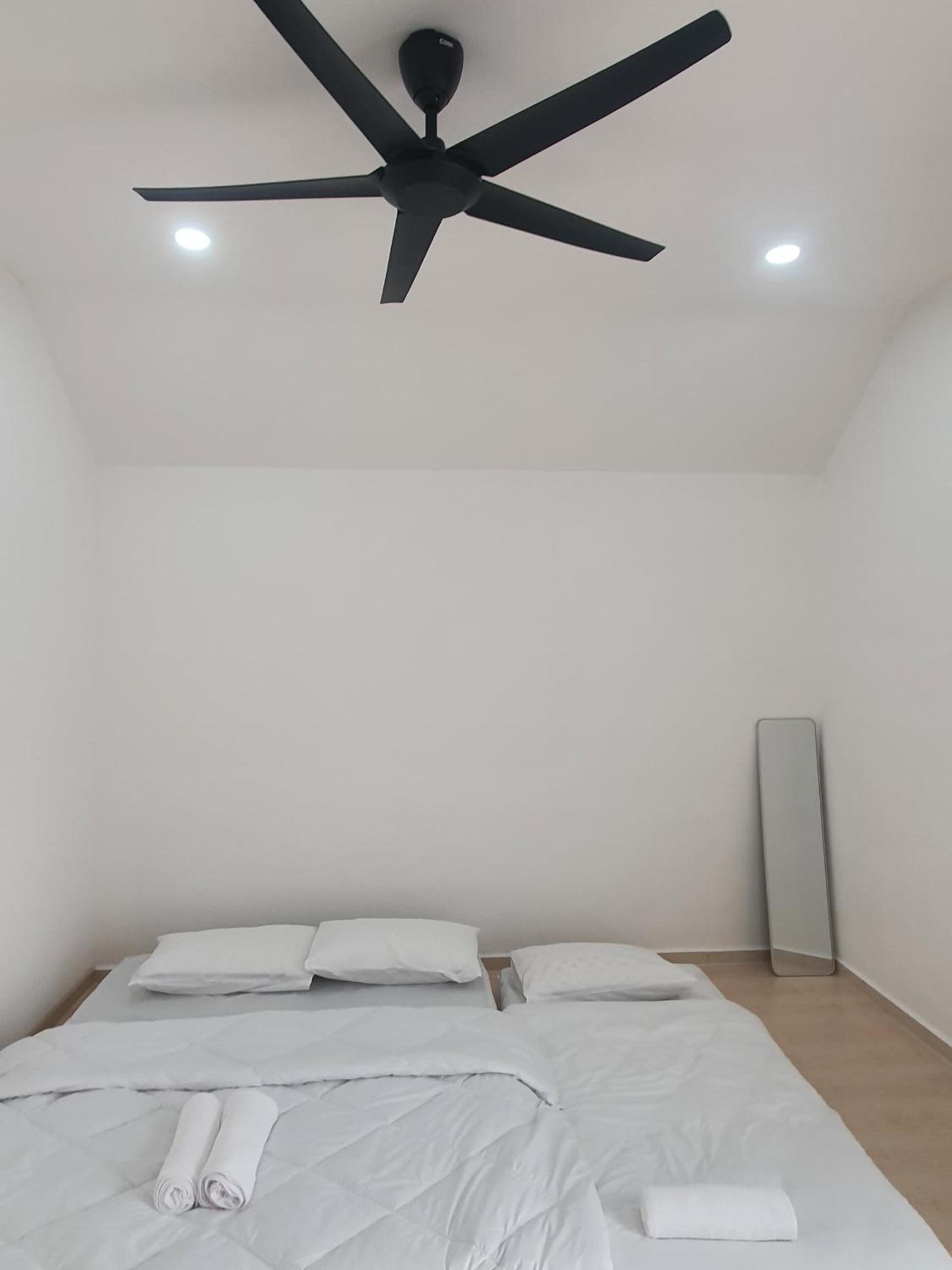 3Story Family Suites 7pax Ikea Batu Kawan 5min photo 8