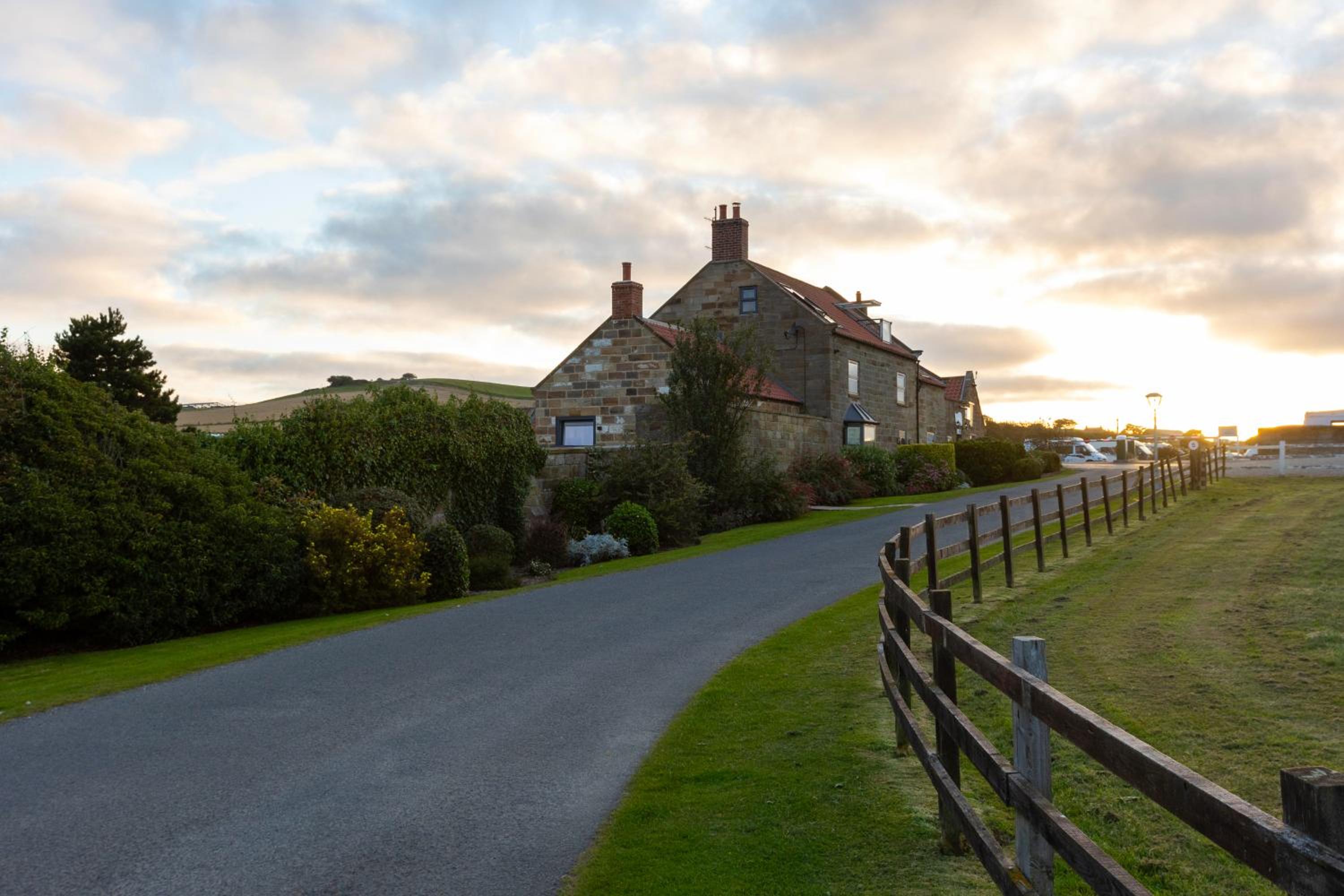 Sandfield House